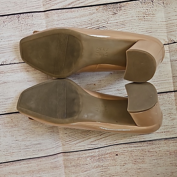 Naturalizer Nude Pump - Picture 5 of 9